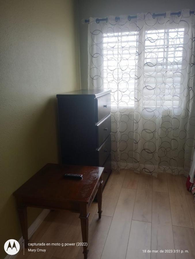 Hospedagem domiciliar Private In La With Free Wifi And Tv With Shared Kitchen Los Angeles