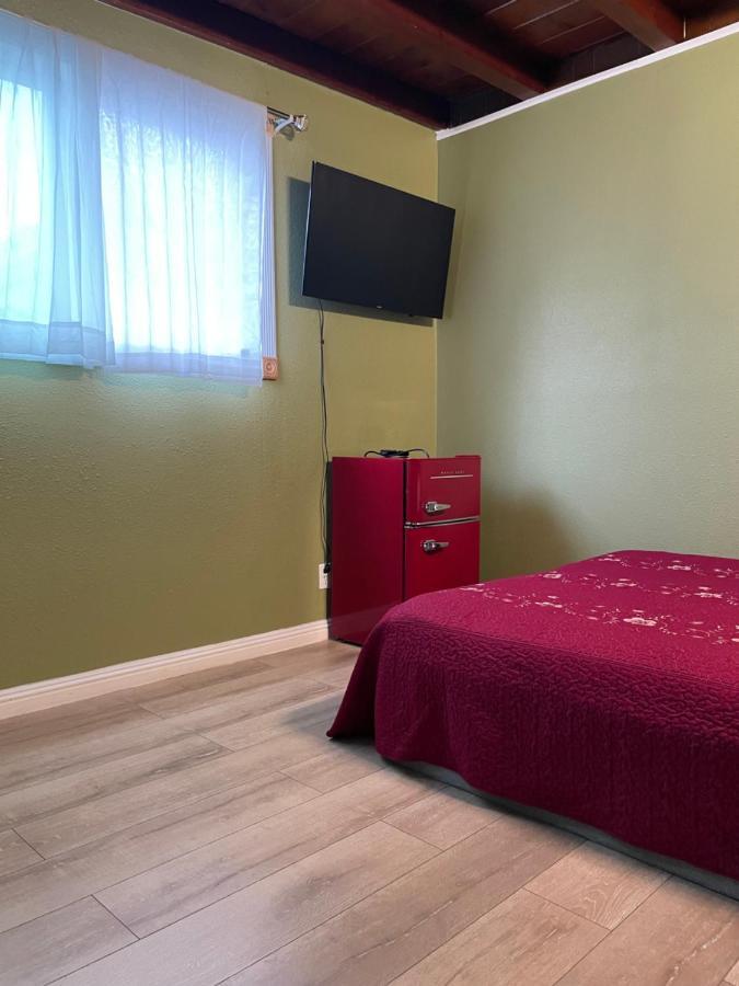 Private In La With Free Wifi And Tv With Shared Kitchen Hospedagem domiciliar *