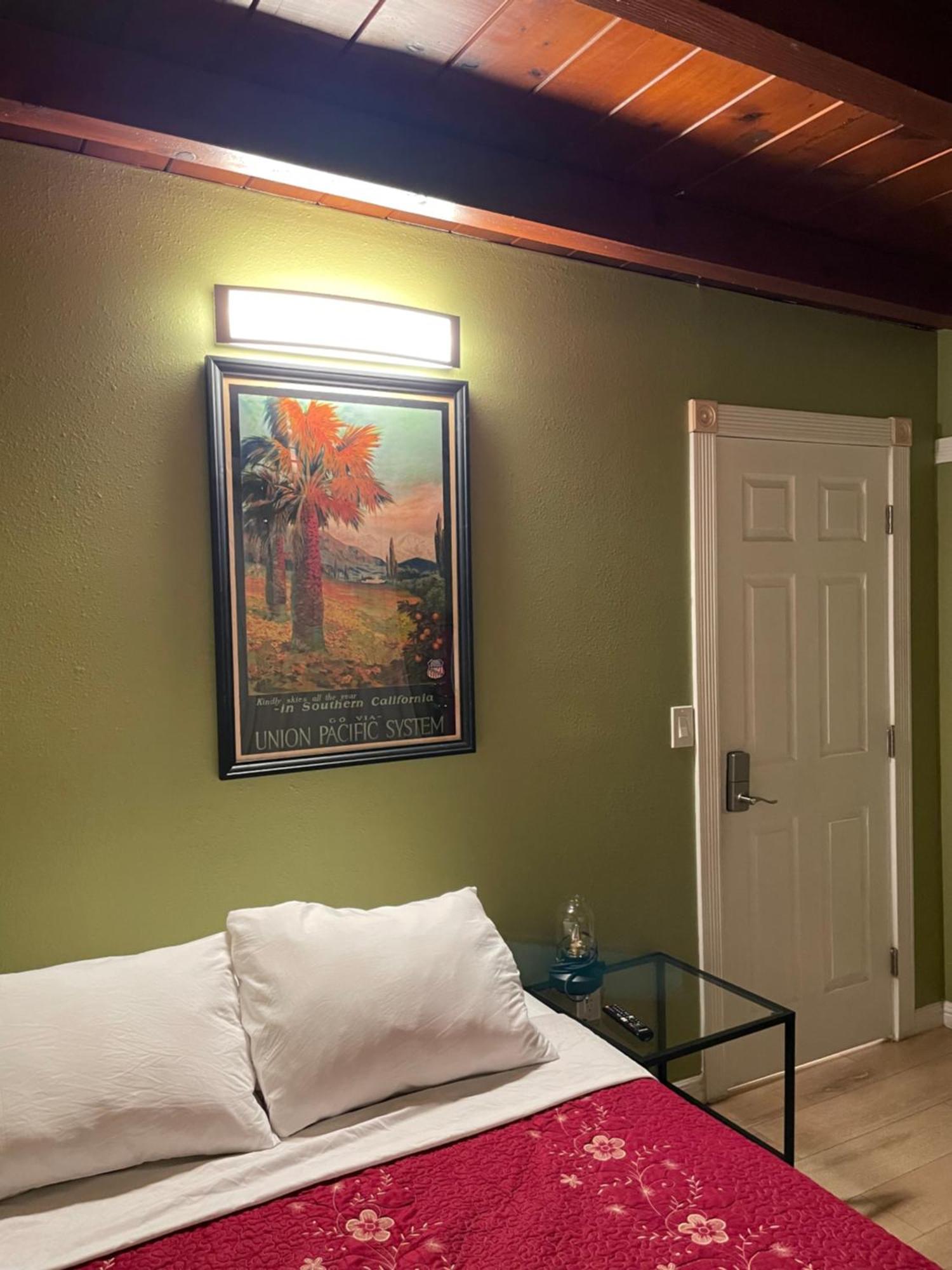Hospedagem domiciliar Private In La With Free Wifi And Tv With Shared Kitchen
